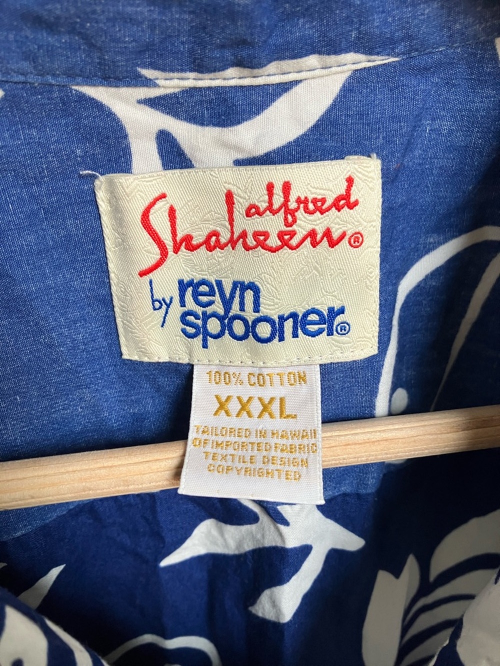Alfred Shaheen and Reyn Spooner Blue and White Floral Camp Shirt - Picture 3 of 11